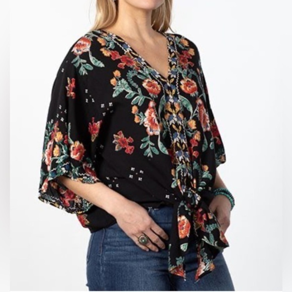 Bunulu Western Style V-Neck Blouse with Tie Waist Size 2X
